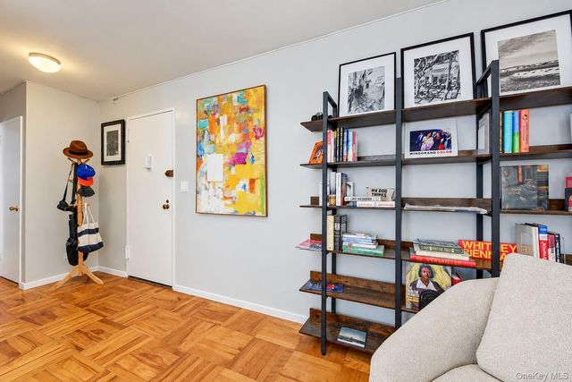 110-50 71st Road 4M, Forest Hills, NY 11375