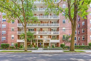 110-50 71st Road 4M, Forest Hills, NY 11375