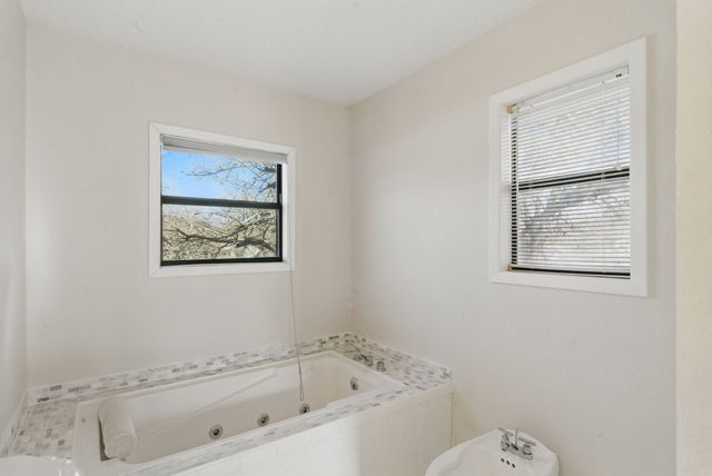 215 County Road 564, Eastland, TX 76448