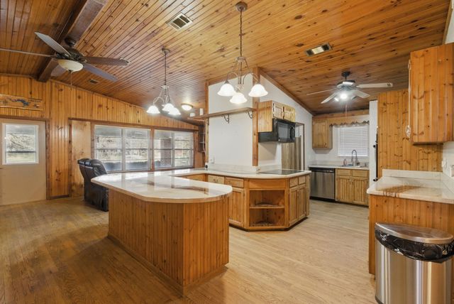 215 County Road 564, Eastland, TX 76448