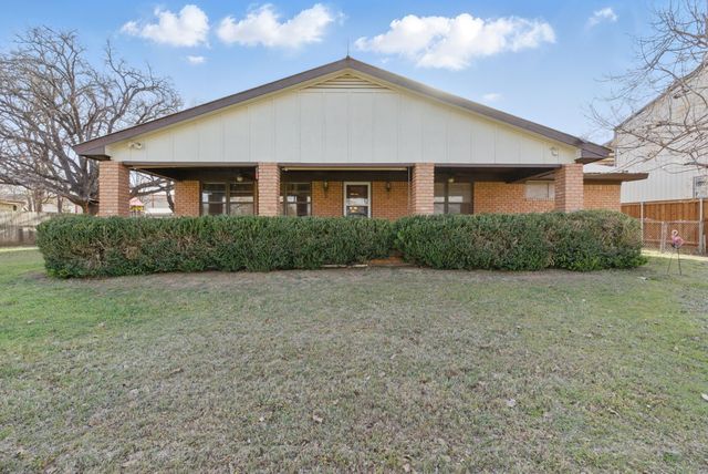 215 County Road 564, Eastland, TX 76448