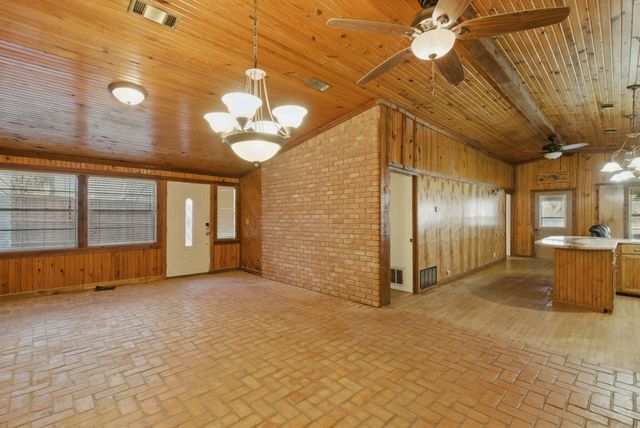 215 County Road 564, Eastland, TX 76448