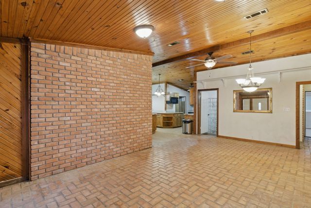 215 County Road 564, Eastland, TX 76448