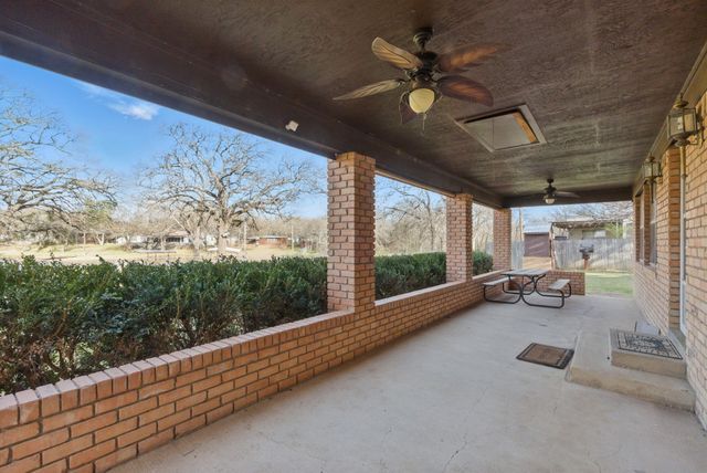 215 County Road 564, Eastland, TX 76448