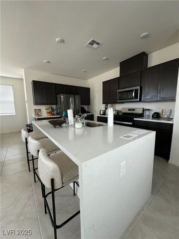 10266 Glowing Amber Street, Las Vegas, NV 89141