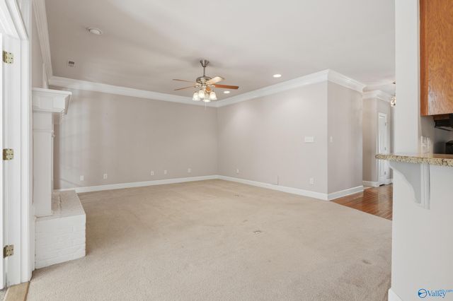 2672 Quarter Lane, Owens Cross Roads, AL 35763