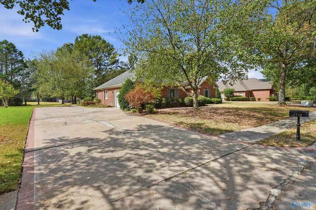 2672 Quarter Lane, Owens Cross Roads, AL 35763