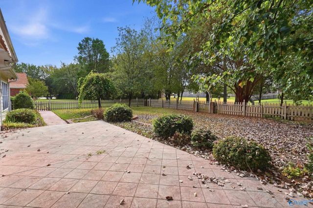 2672 Quarter Lane, Owens Cross Roads, AL 35763