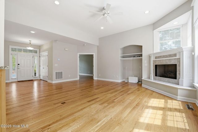 209 Longleaf Drive, West End, NC 27376