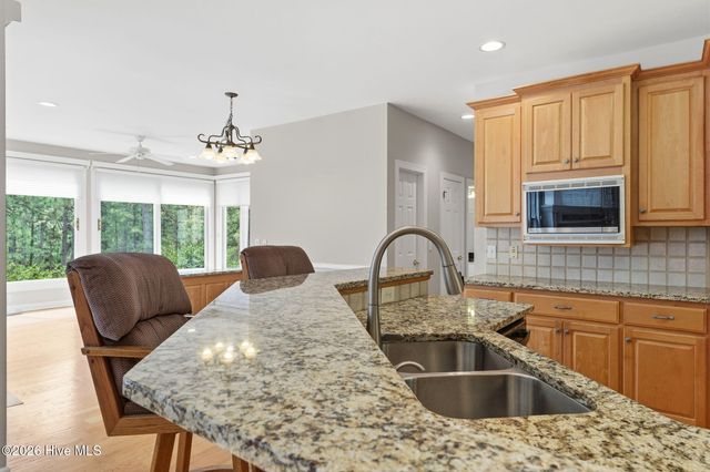 209 Longleaf Drive, West End, NC 27376