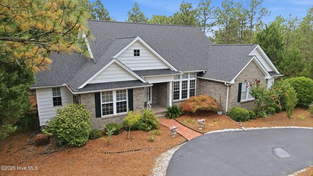 209 Longleaf Drive, West End, NC 27376