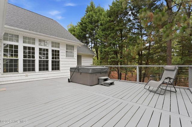 209 Longleaf Drive, West End, NC 27376