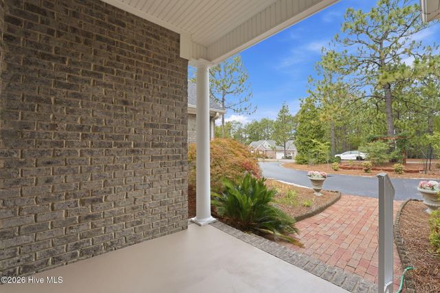 209 Longleaf Drive, West End, NC 27376