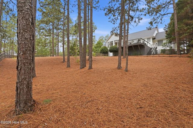 209 Longleaf Drive, West End, NC 27376