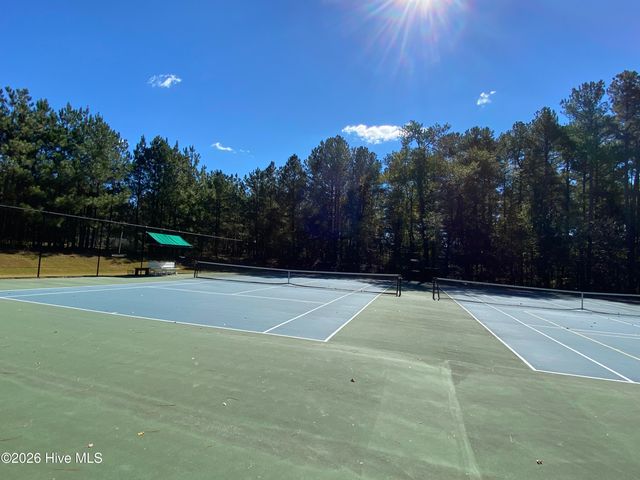 209 Longleaf Drive, West End, NC 27376