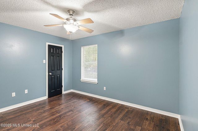 6682 Ahekolo Circle, Diamondhead, MS 39525