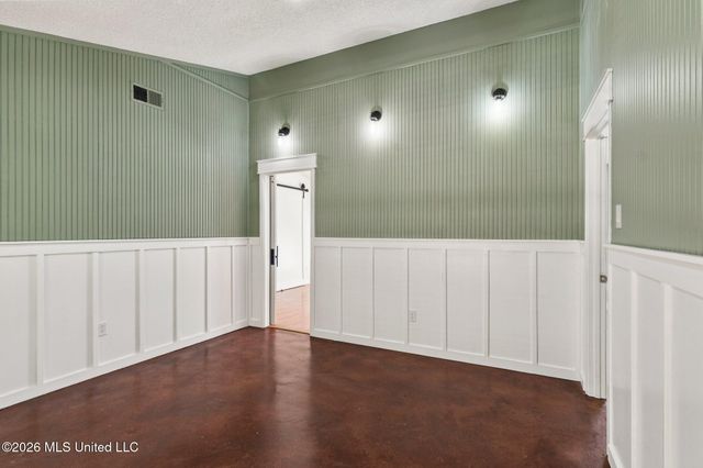 6682 Ahekolo Circle, Diamondhead, MS 39525