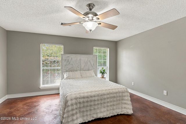 6682 Ahekolo Circle, Diamondhead, MS 39525