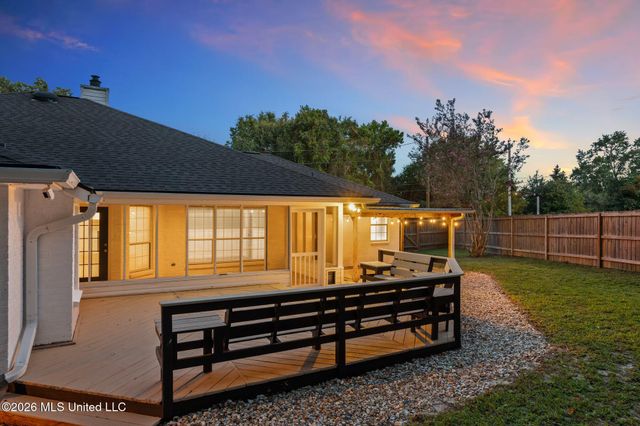 6682 Ahekolo Circle, Diamondhead, MS 39525