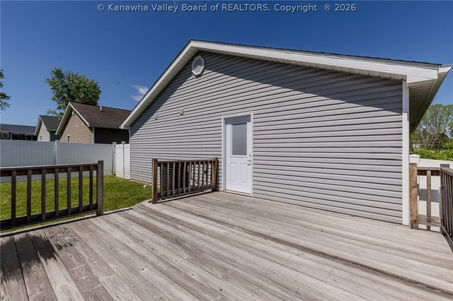 3309 Morning Road, Hurricane, WV 25526