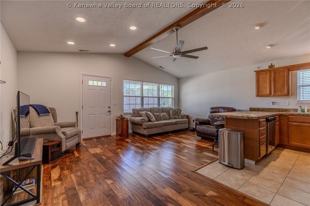 3309 Morning Road, Hurricane, WV 25526