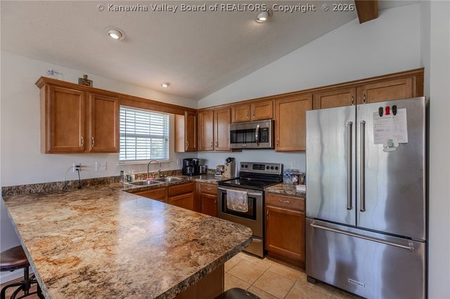 3309 Morning Road, Hurricane, WV 25526
