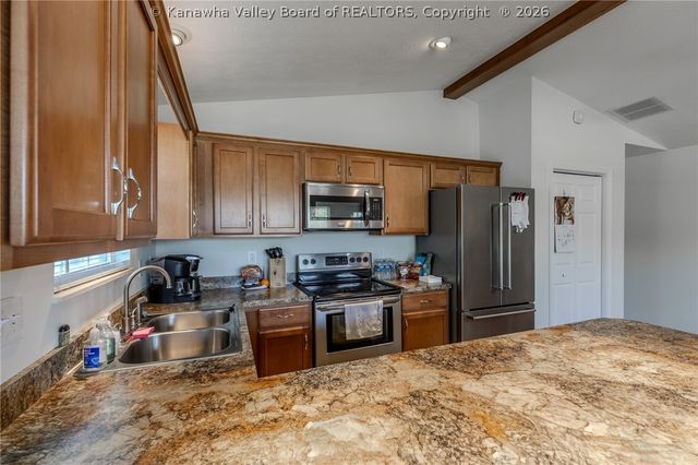 3309 Morning Road, Hurricane, WV 25526