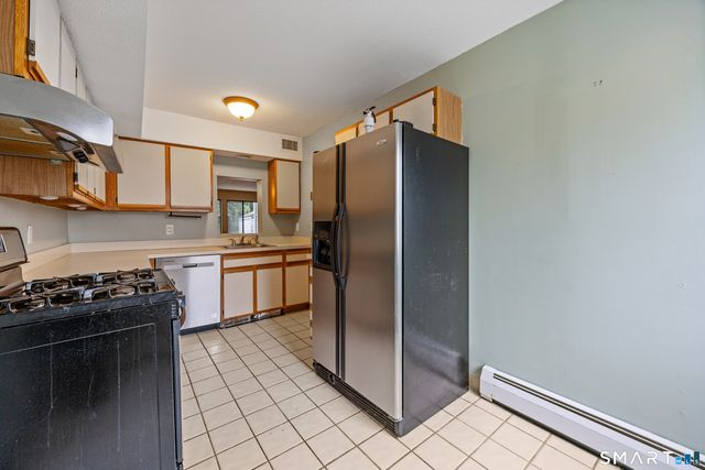 5 Staunton Court B, Farmington, CT 06032