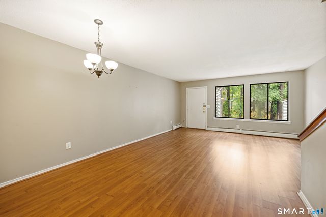 5 Staunton Court B, Farmington, CT 06032