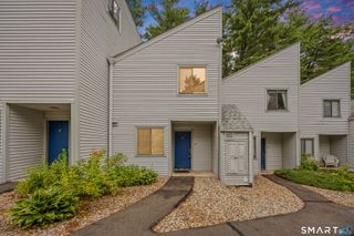 5 Staunton Court B, Farmington, CT 06032