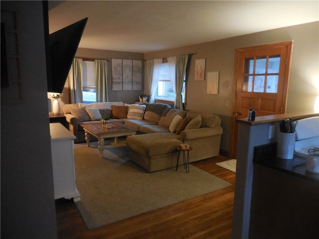 43 South Avenue, Warsaw, NY 14569