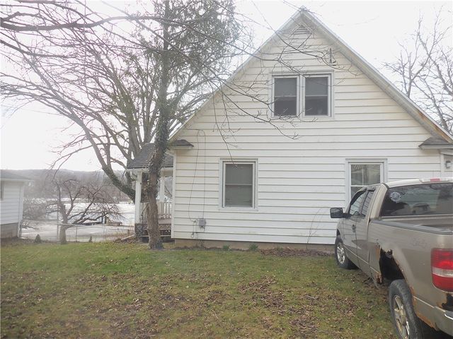 43 South Avenue, Warsaw, NY 14569