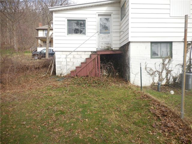 43 South Avenue, Warsaw, NY 14569