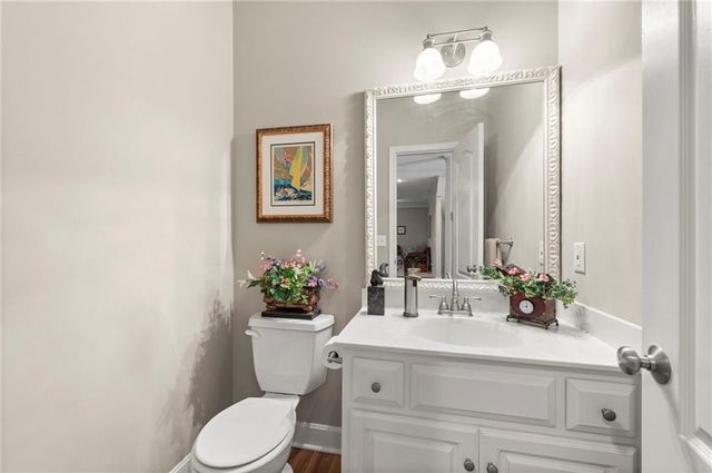 1629 SW Hedgewood Lane, Lee's Summit, MO 64081