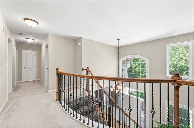 1629 SW Hedgewood Lane, Lee's Summit, MO 64081