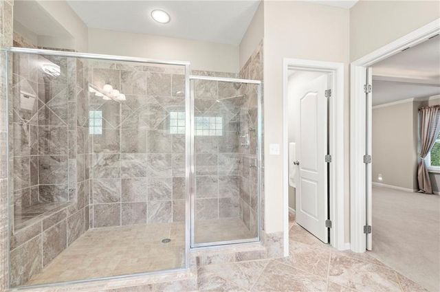 1629 SW Hedgewood Lane, Lee's Summit, MO 64081