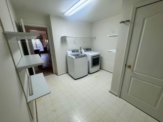 1025 Albert Lane, Lexington, KY 40514