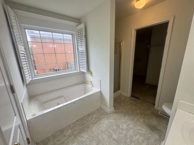 1025 Albert Lane, Lexington, KY 40514