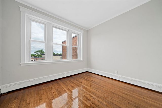 1653 Commonwealth Ave 5, Boston, MA 02135