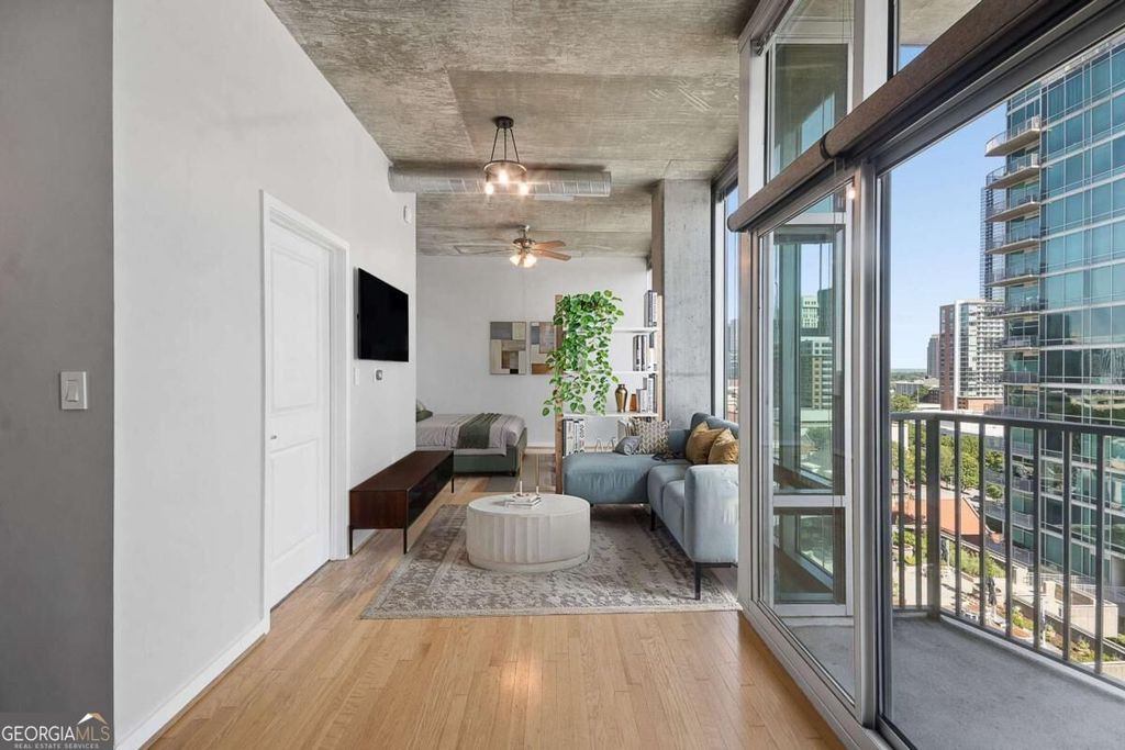 923 Peachtree Street NE 1332, Atlanta, GA 30309 — exterior