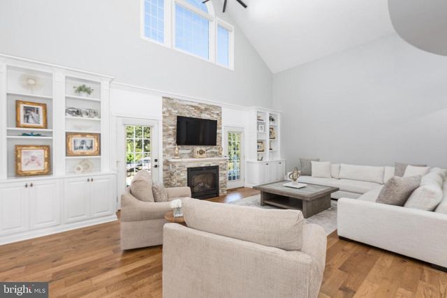 6829 FOX RIDGE RD, Spotsylvania, VA 22551