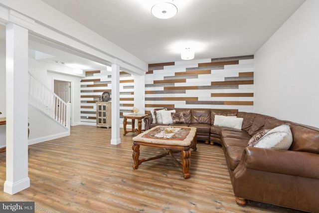 6829 FOX RIDGE RD, Spotsylvania, VA 22551