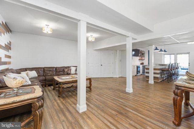 6829 FOX RIDGE RD, Spotsylvania, VA 22551
