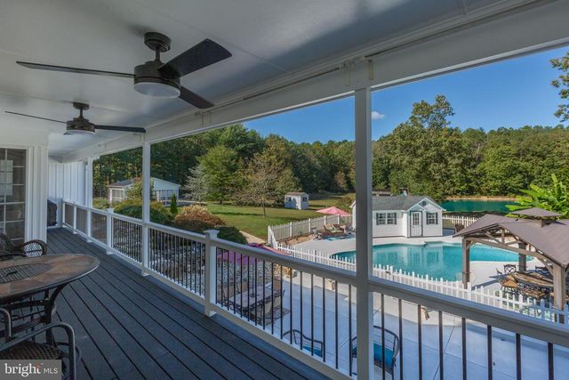 6829 FOX RIDGE RD, Spotsylvania, VA 22551