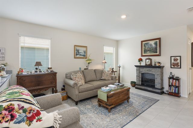322 Ashbrook Way, Princeton, TX 75407