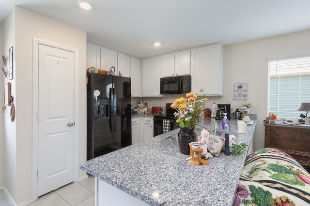 322 Ashbrook Way, Princeton, TX 75407