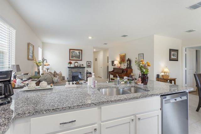 322 Ashbrook Way, Princeton, TX 75407