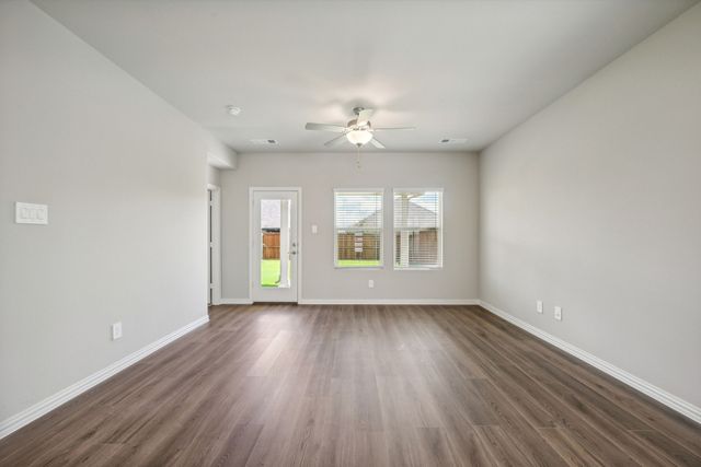 117 Greenbriar Drive, Princeton, TX 75071