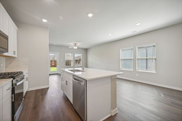 117 Greenbriar Drive, Princeton, TX 75071