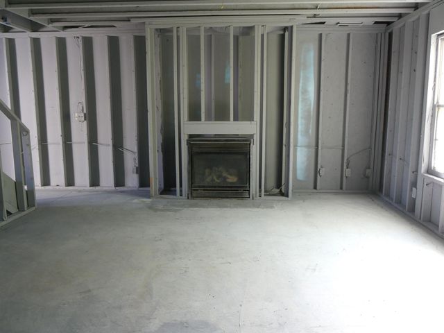 8145 BLAKE Boulevard, Newburgh, IN 47630